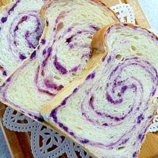 紫いも巻き食パン